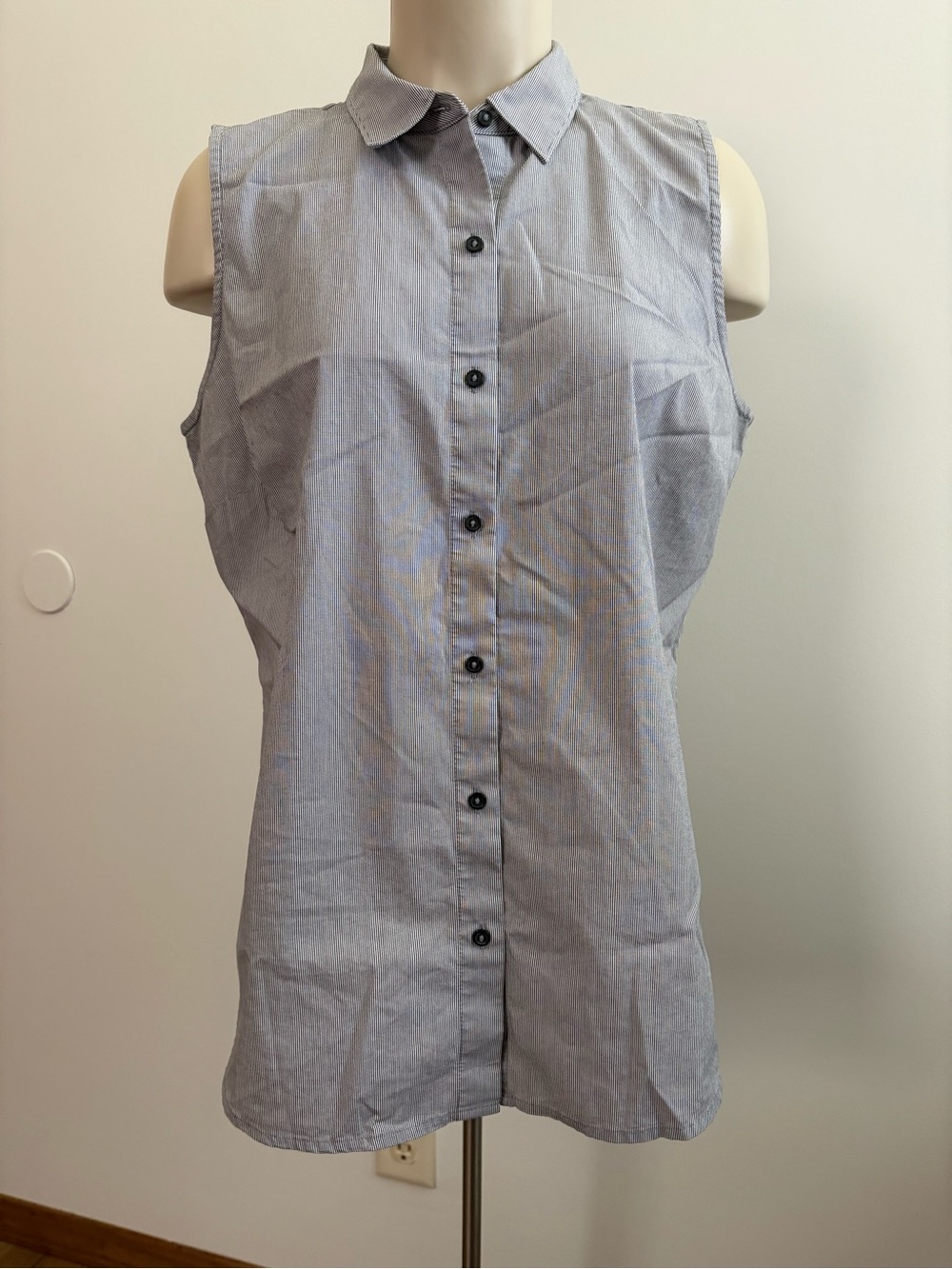 Apt. 9 Striped Sleeveless Top in Black and White Size Large
